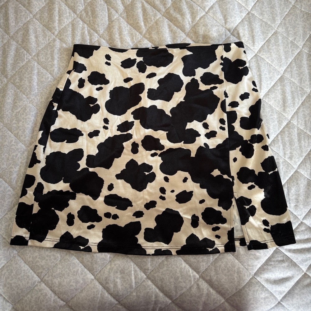 Altar'd State Black and Cream Mini Skirt